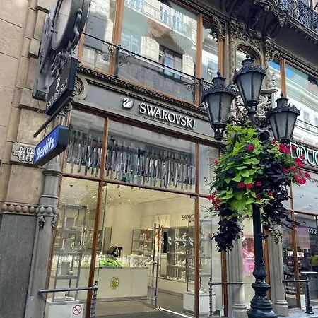 Center - Vaci Utca Daire Budapeşte